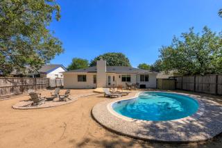 Stylish Austin 3BR and Private Pool - 1