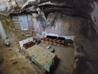 Beit El Asfour - Traditional Home with a Cave - 1
