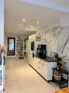 Simple Room close to city center - 5