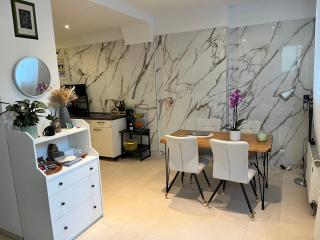 Simple Room close to city center - 1