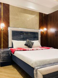 Cozy 2bed room apartment E11-3 Islamabad - 7