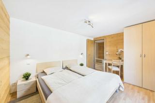 Family-friendly apartment with mountain views - 7