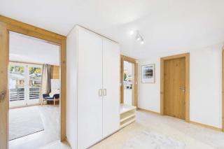 Family-friendly apartment with mountain views - 5