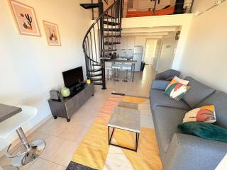 Location à l'Ile Rousse en Corse à proximité de la plage et de la mer avec terrasse - 8