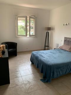 Location à l'Ile Rousse en Corse à proximité de la plage et de la mer avec terrasse - 3