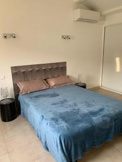 Location à l'Ile Rousse en Corse à proximité de la plage et de la mer avec terrasse - 2