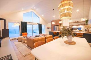 Phil Good 1219: Luxurious River View in Charlevoix - 9