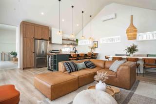 Phil Good 1219: Luxurious River View in Charlevoix - 7