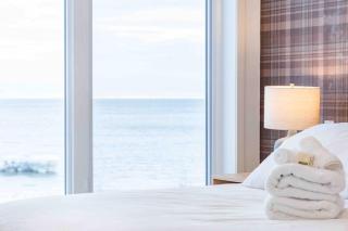 Phil Good 1219: Luxurious River View in Charlevoix - 5