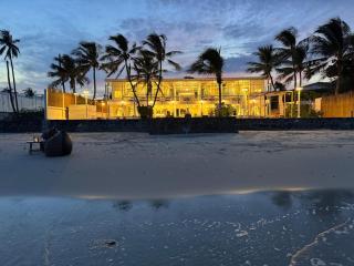 Oceanfront Colonial Beach Villa 6Bedrooms, Sleeps 28 - 7