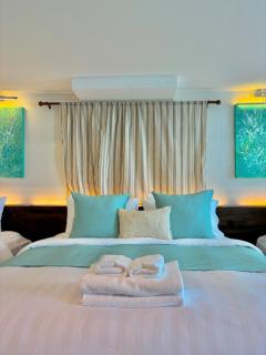 Oceanfront Colonial Beach Villa 6Bedrooms, Sleeps 28 - 5