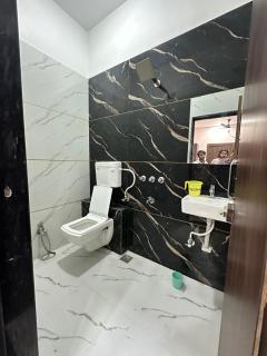 Hotel Krishna Raj - 3