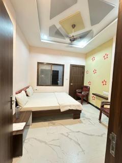 Hotel Krishna Raj - 5