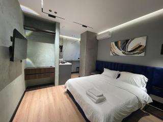 JT Tirana Studios - Green - 7