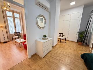 Montaño Suite Apartment, Spacious and Elegant, 2 Bedrooms in the Heart of the City - 3