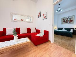 Montaño Suite Apartment, Spacious and Elegant, 2 Bedrooms in the Heart of the City - 4