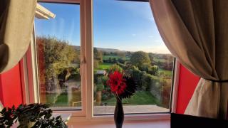 Large house with pool only 15 mins from the beach - 1