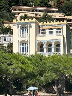 Panoramic Top Floor Sea Views & Sun-Filled Terrace - 7