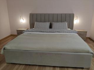 Mezaninul din Schei - 2