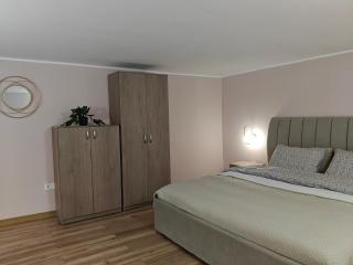 Mezaninul din Schei - 1