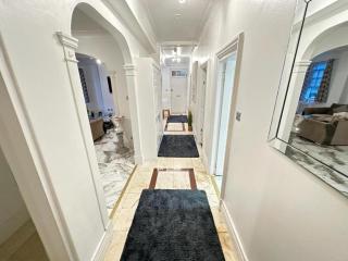 Marble Arch Family Three Bedroom Apartment - London - 9