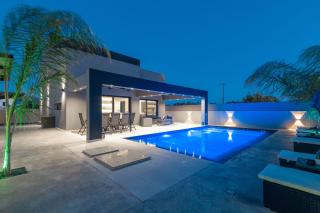 Hollywood Exclusive Villa, by TK Property Management - 0