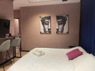 JT Tirana Studios - Red - 6