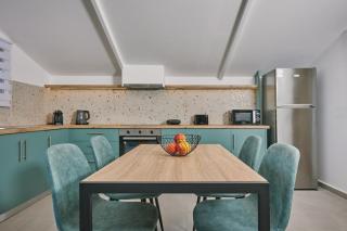 Sofita Sea View Apartment, By TK Property Management - 3