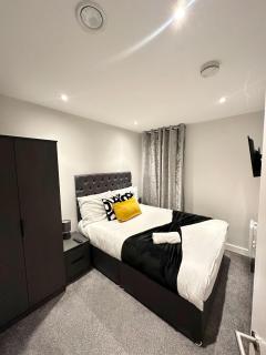40 percent OFF Monthly Stays 2 Bed Modern Apartment near Piccadilly - Parking - Fast WiFi - 7