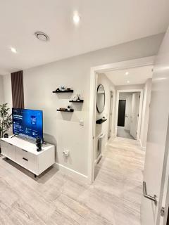 40 percent OFF Monthly Stays 2 Bed Modern Apartment near Piccadilly - Parking - Fast WiFi - 5