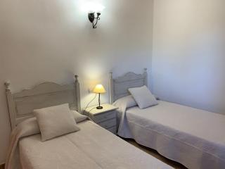 Casa Victor, ET6390 - 1