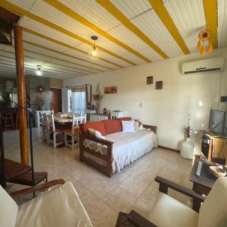 Escapada familiar con pileta y verde - 9