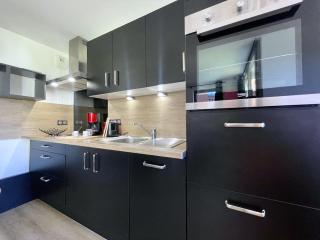 SK2706 Grand studio skis aux pieds Les Menuires - 3