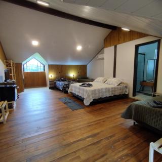 Casa suíça Nr 5 suíte master luxo - 0