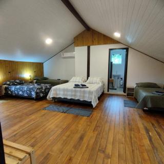 Casa suíça Nr 5 suíte master luxo - 1