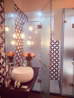 MAY - ROOFTOP Sky View HH02 - 2