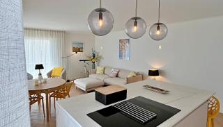 Une véritable perle 342L HUI - Cannes - 7