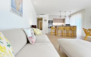 Une véritable perle 342L HUI - Cannes - 6