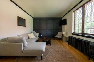 The Minimalist Retreat - 7