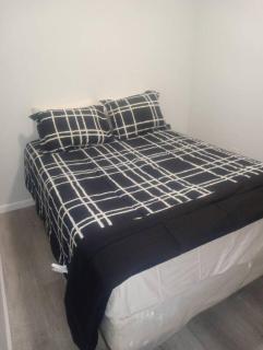 Cozy 3 Bedrooms Full Kitchen Smart TV - 8