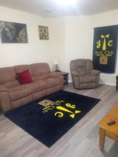 Cozy 3 Bedrooms Full Kitchen Smart TV - 5