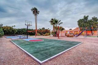 8 Large Bedrooms Heated Pool Sport Court) - 1