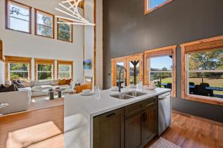 Secluded Cabin with Mountain Views Hot Tub Games - 1