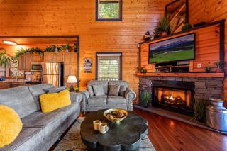 The Real McCoy Epic ViewsHot Tub Arcade - 1