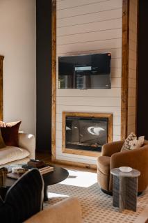 Secluded Cabin with Mountain Views Hot Tub Games - 2