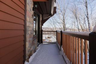 Tremblant Ski In&Out - Lake view - Wood Fireplace - 7