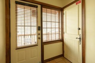 Tremblant Ski In&Out - Lake view - Wood Fireplace - 8