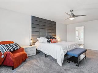 Suburban Bliss Extended Stay - 6