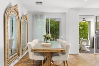 Timeless Getaway in Karrinyup - 1