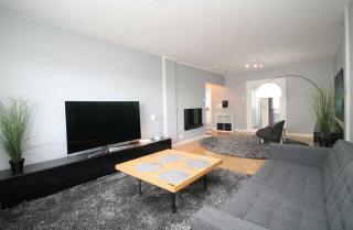 Spacious Apartment for 4 in District VI - 8